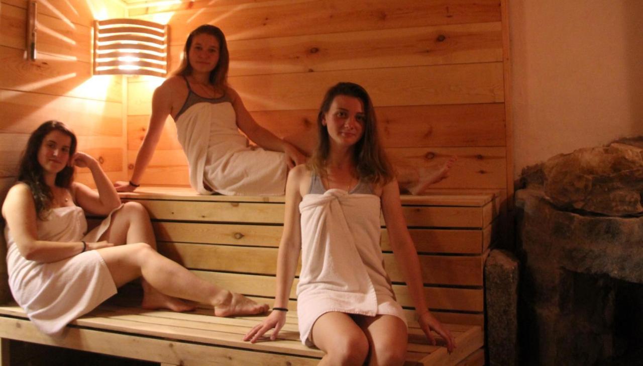 Landhotel Storchenkrug Rühstädt Dış mekan fotoğraf