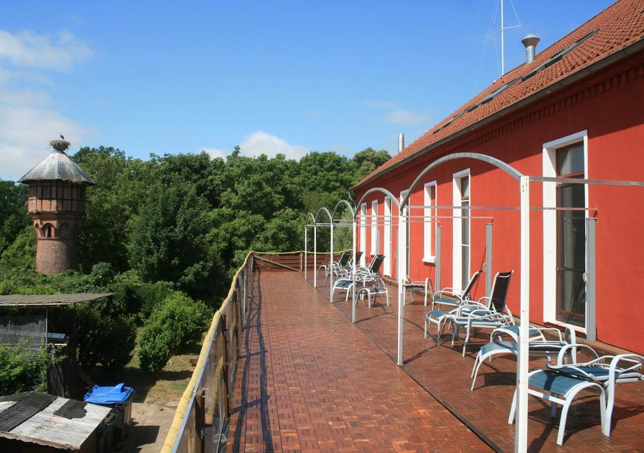 Landhotel Storchenkrug Rühstädt Dış mekan fotoğraf